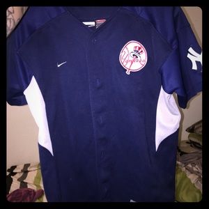 Youth Large/Women’s Small-Med Yankees Jeter Jersey